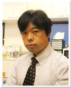 院長都外川新氏